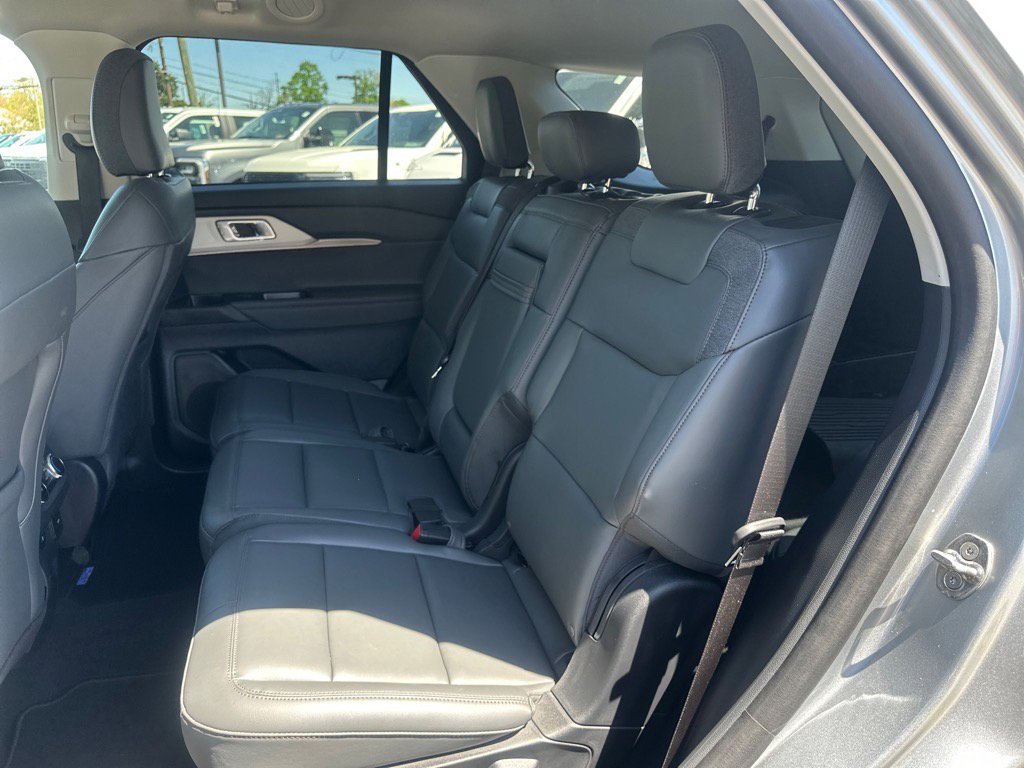 New 2025 Ford Explorer Active w/ Active Comfort Package image 29