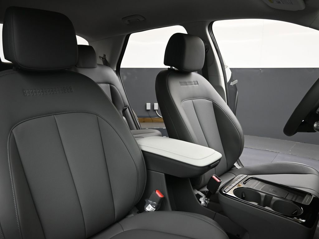 New 2025 Hyundai Ioniq 5 SEL image 13