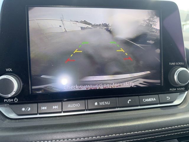 Used 2023 Nissan Rogue SV image 13