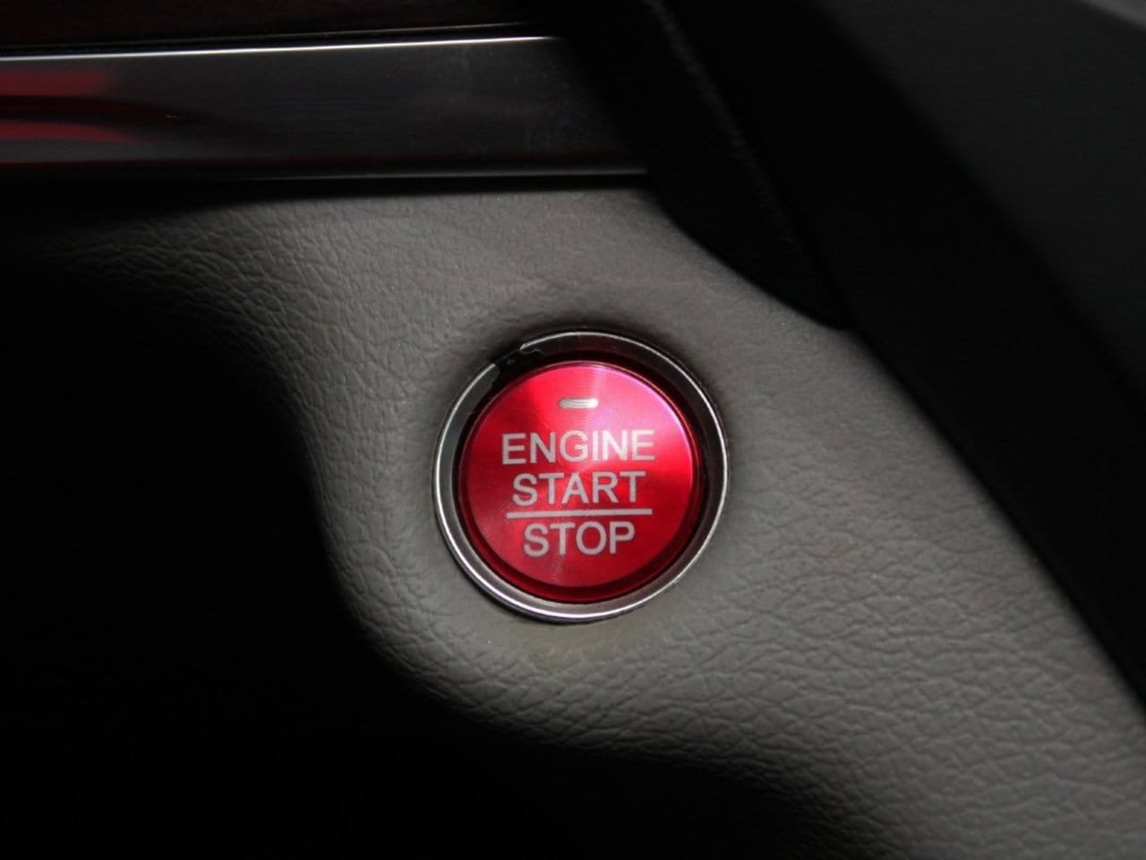 Used 2015 Acura MDX FWD image 25