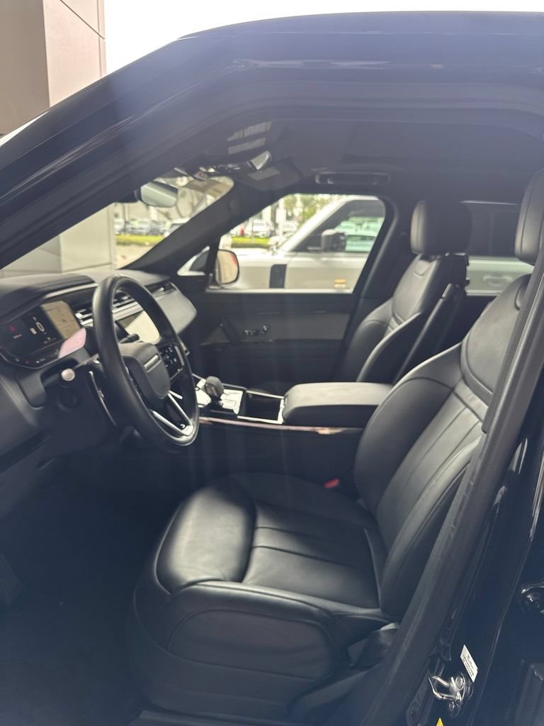 Certified 2025 Land Rover Range Rover Sport SE AWD/4WD image 3