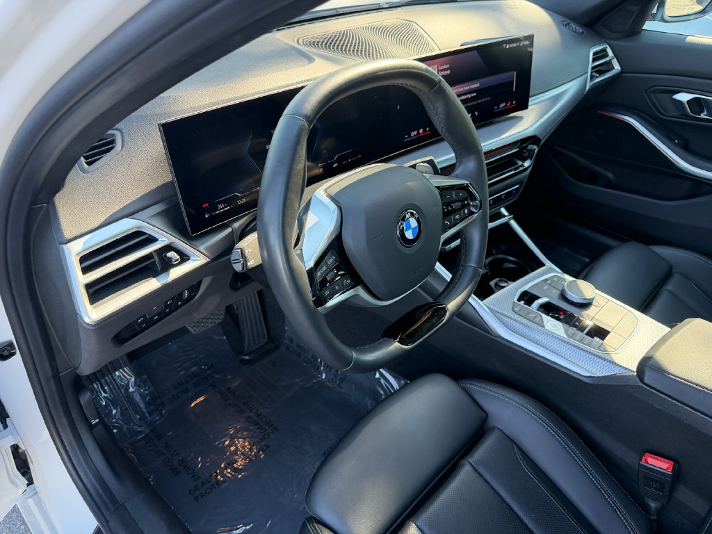 Used 2025 BMW 330i xDrive Sedan AWD/4WD image 11