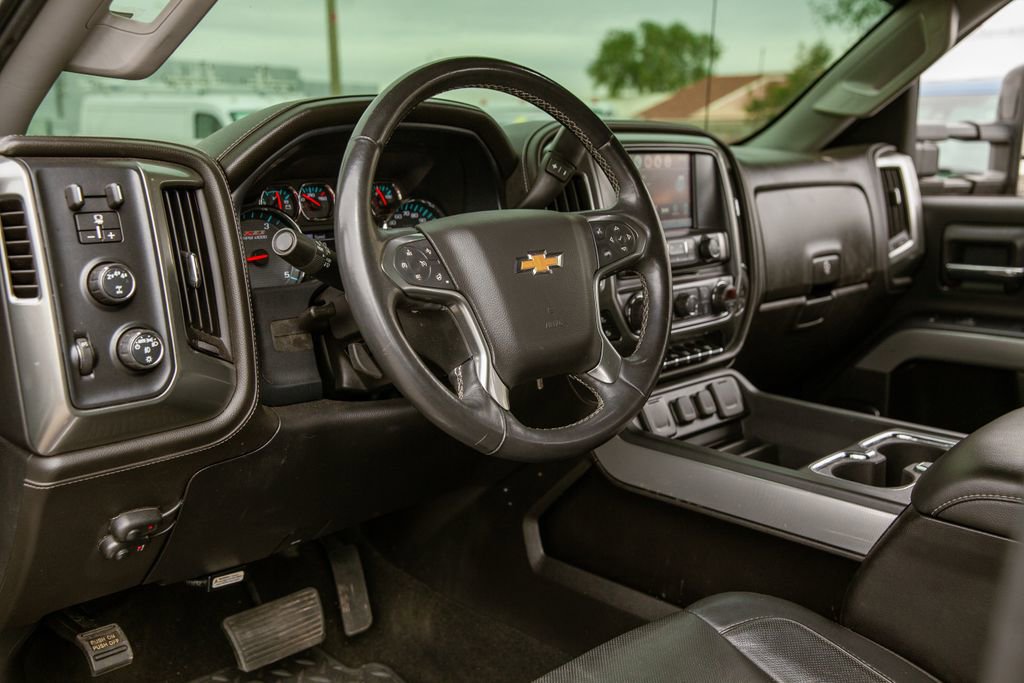 Used 2019 Chevrolet Silverado 2500 LTZ w/ Duramax Plus Package AWD/4WD image 10
