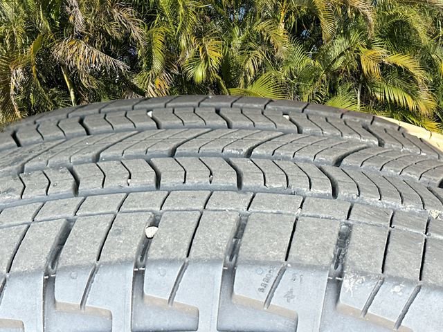 Used 2025 Jeep Grand Cherokee Limited w/ Luxury Tech Group II image 34