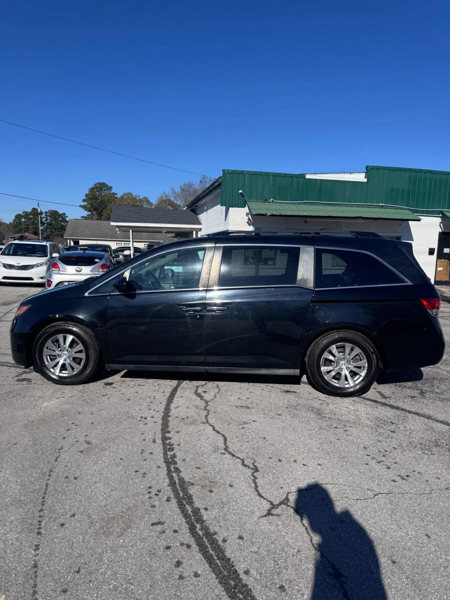 Used 2016 Honda Odyssey SE image 4