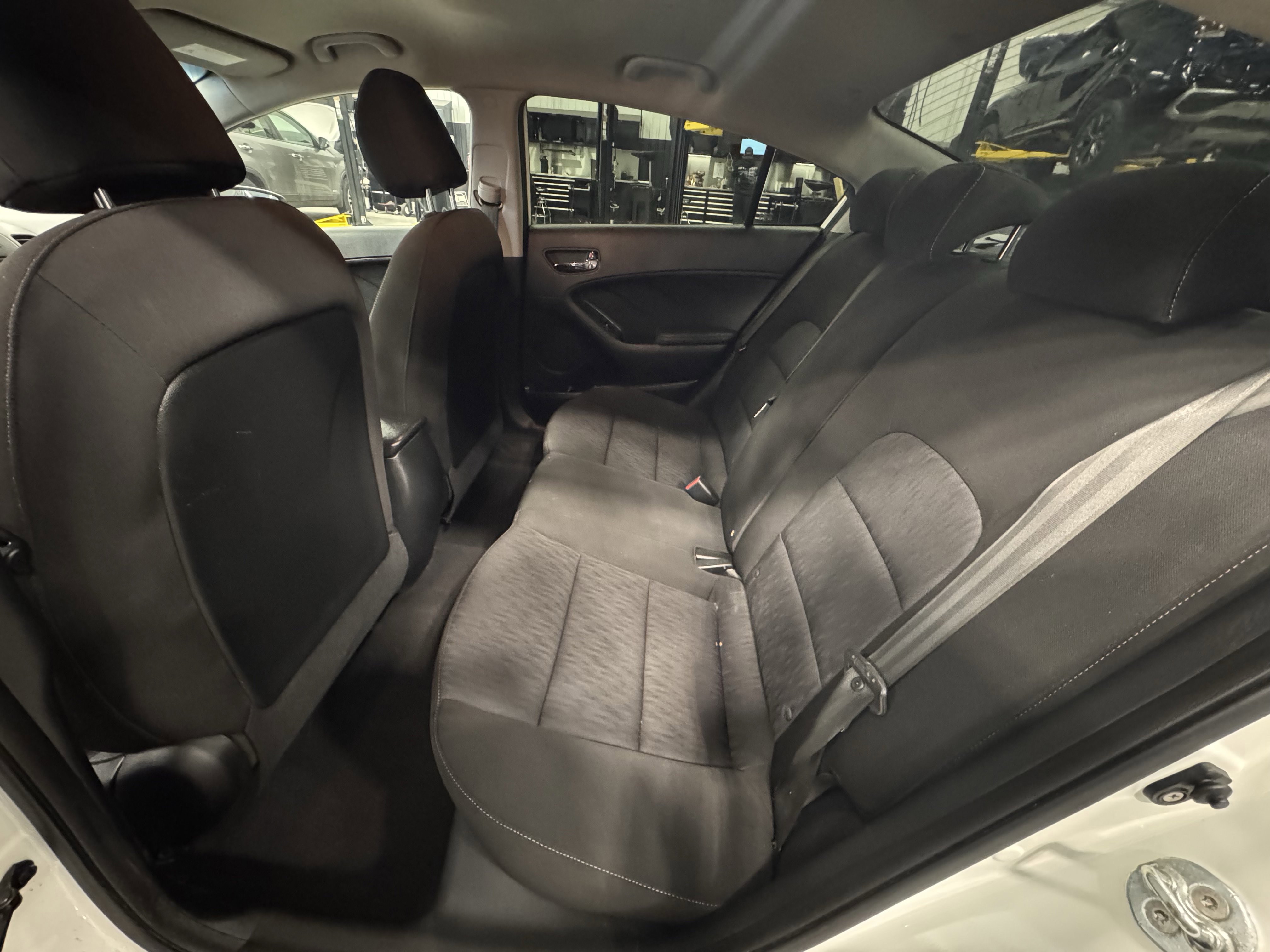 Used 2016 Kia Forte LX image 19