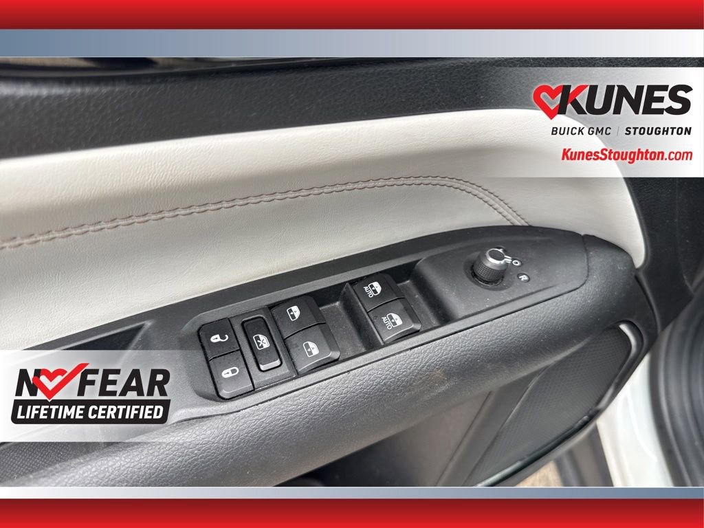 Used 2025 Jeep Compass Limited AWD/4WD image 20