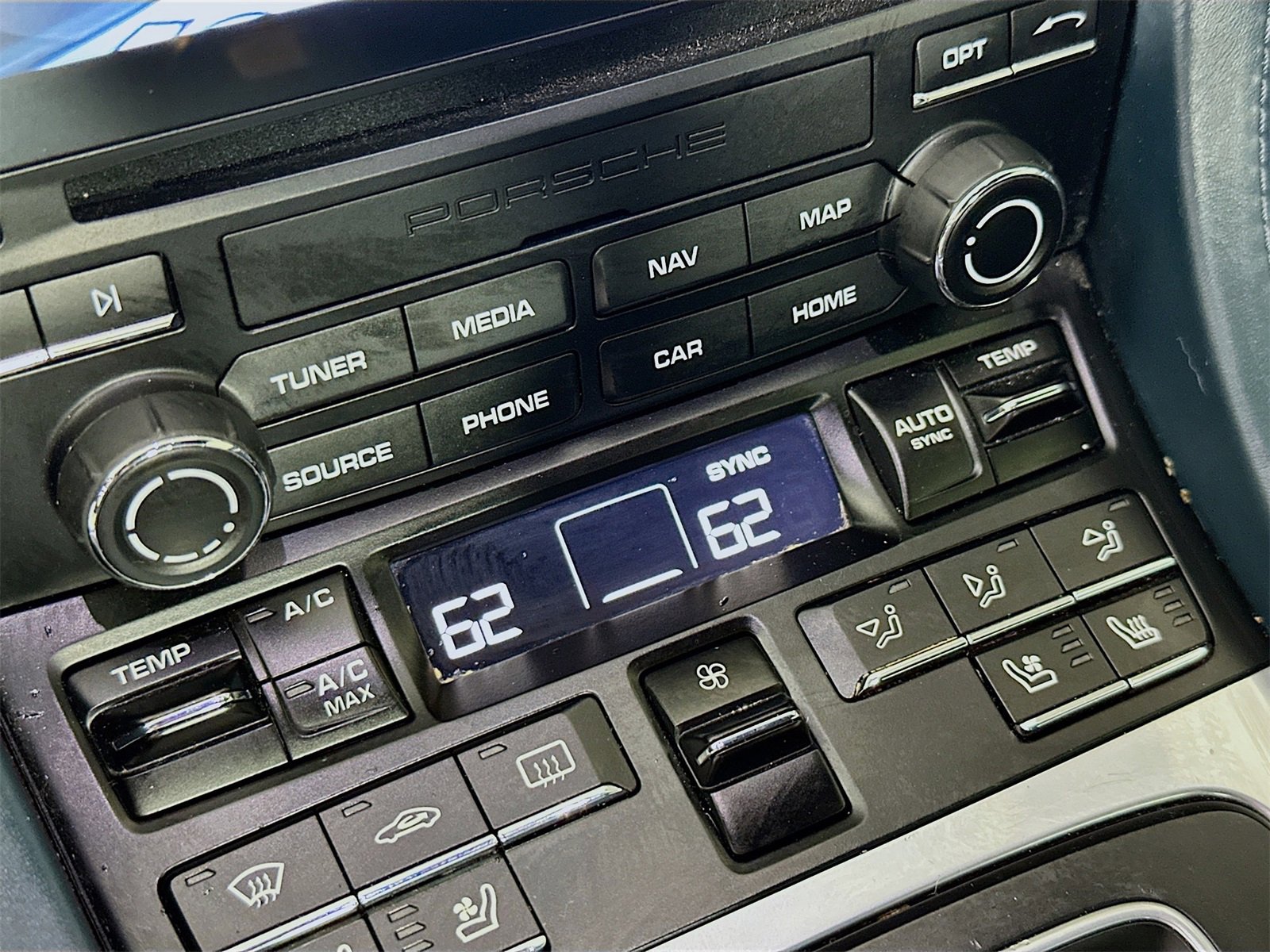 Used 2018 Porsche 718 Cayman image 16