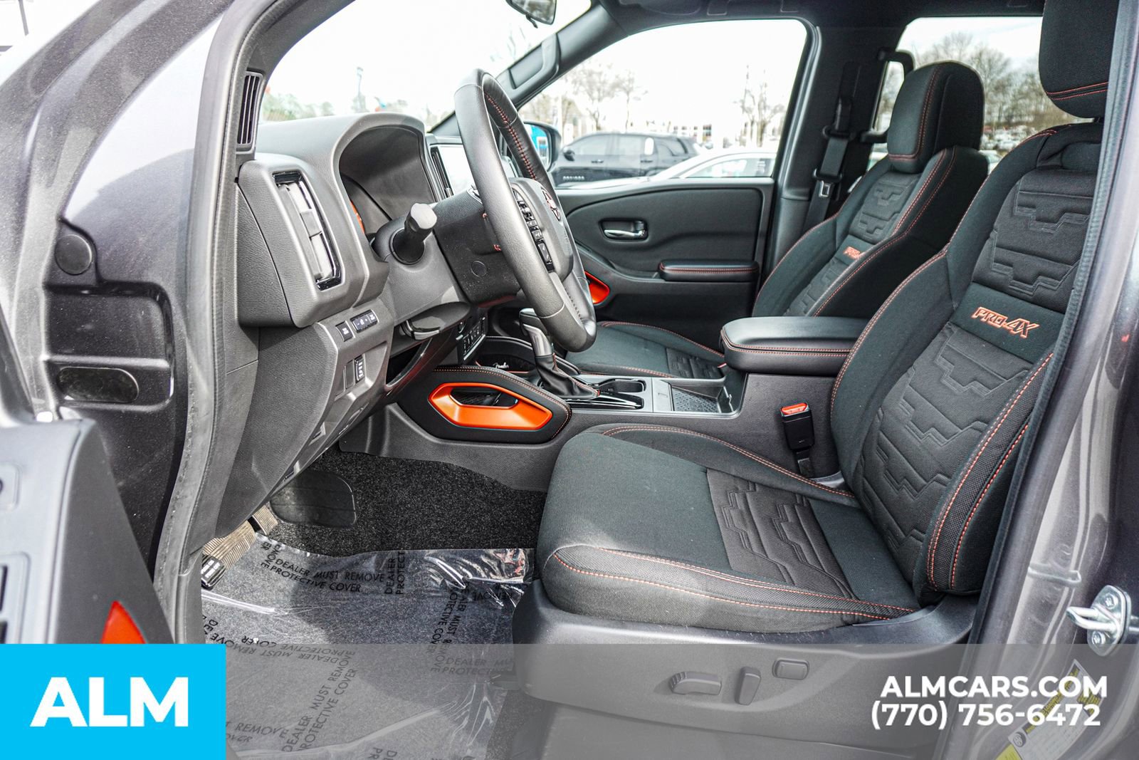 Used 2025 Nissan Frontier PRO-4X w/ Pro Convenience Package image 19