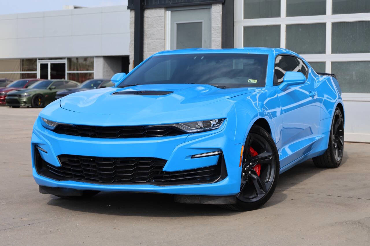 Used 2022 Chevrolet Camaro LT w/ Technology Package image 3