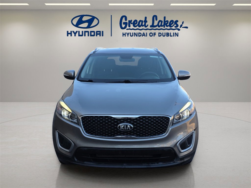 Used 2017 Kia Sorento LX image 8