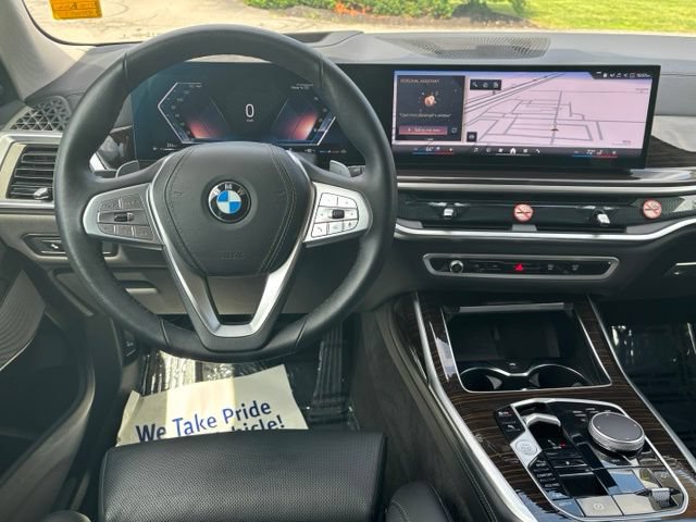 Used 2026 BMW X7 xDrive40i AWD/4WD image 19