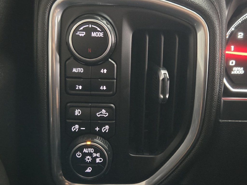 Used 2022 Chevrolet Silverado 1500 RST w/ Safety Package AWD/4WD image 22