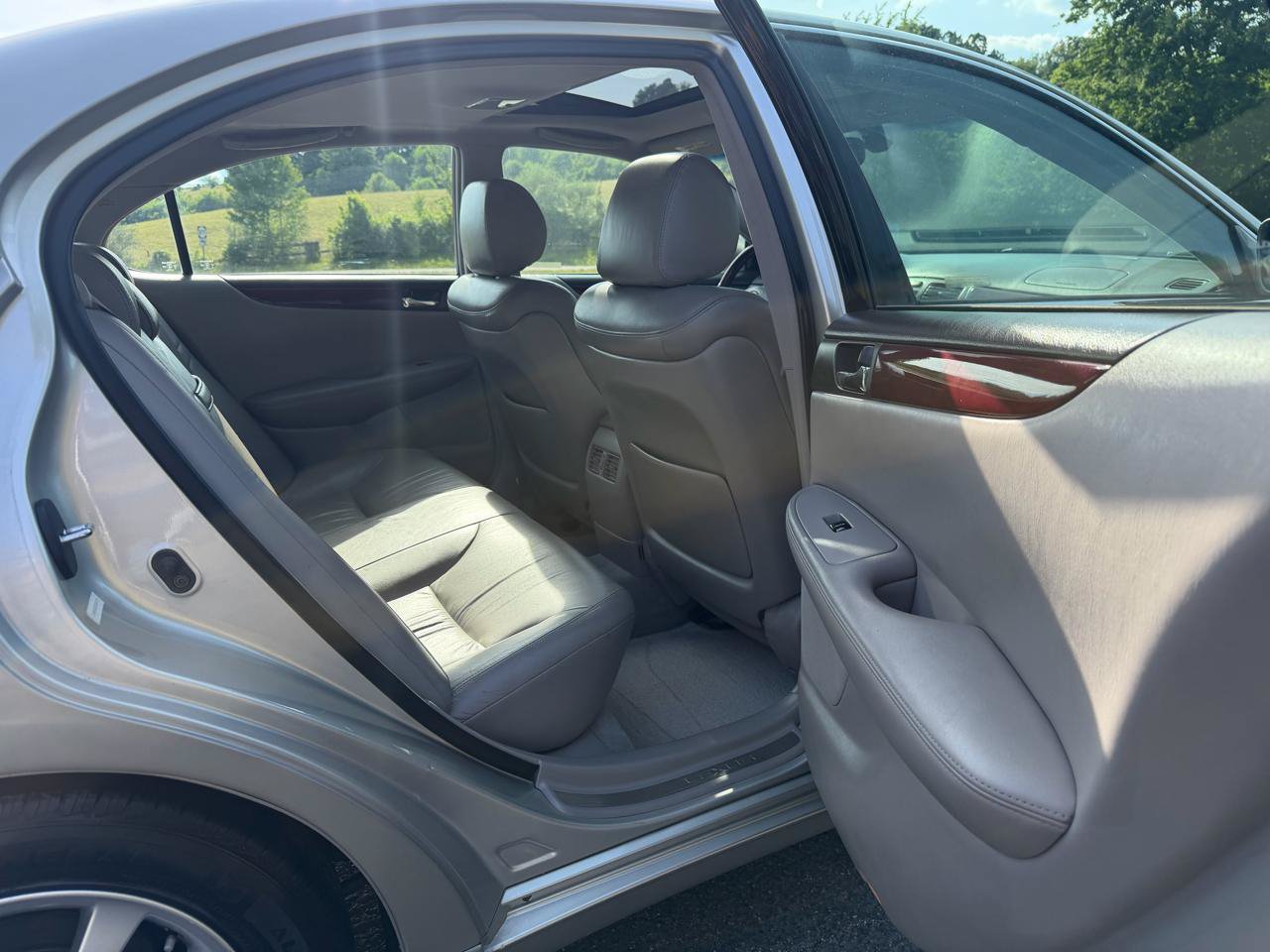 Used 2002 Lexus ES 330 FWD image 22
