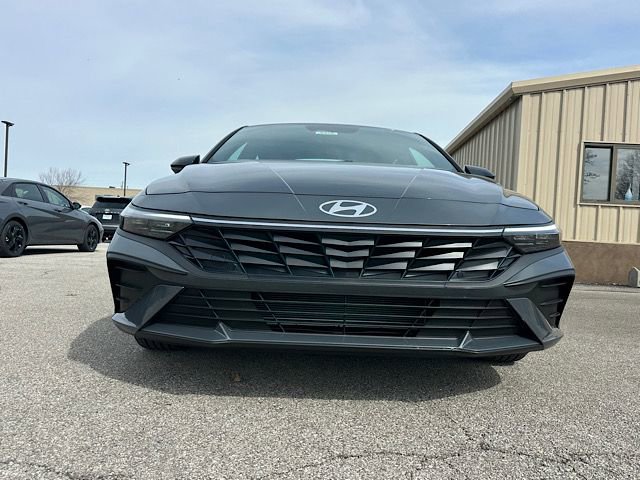 New 2026 Hyundai Elantra Sport image 11