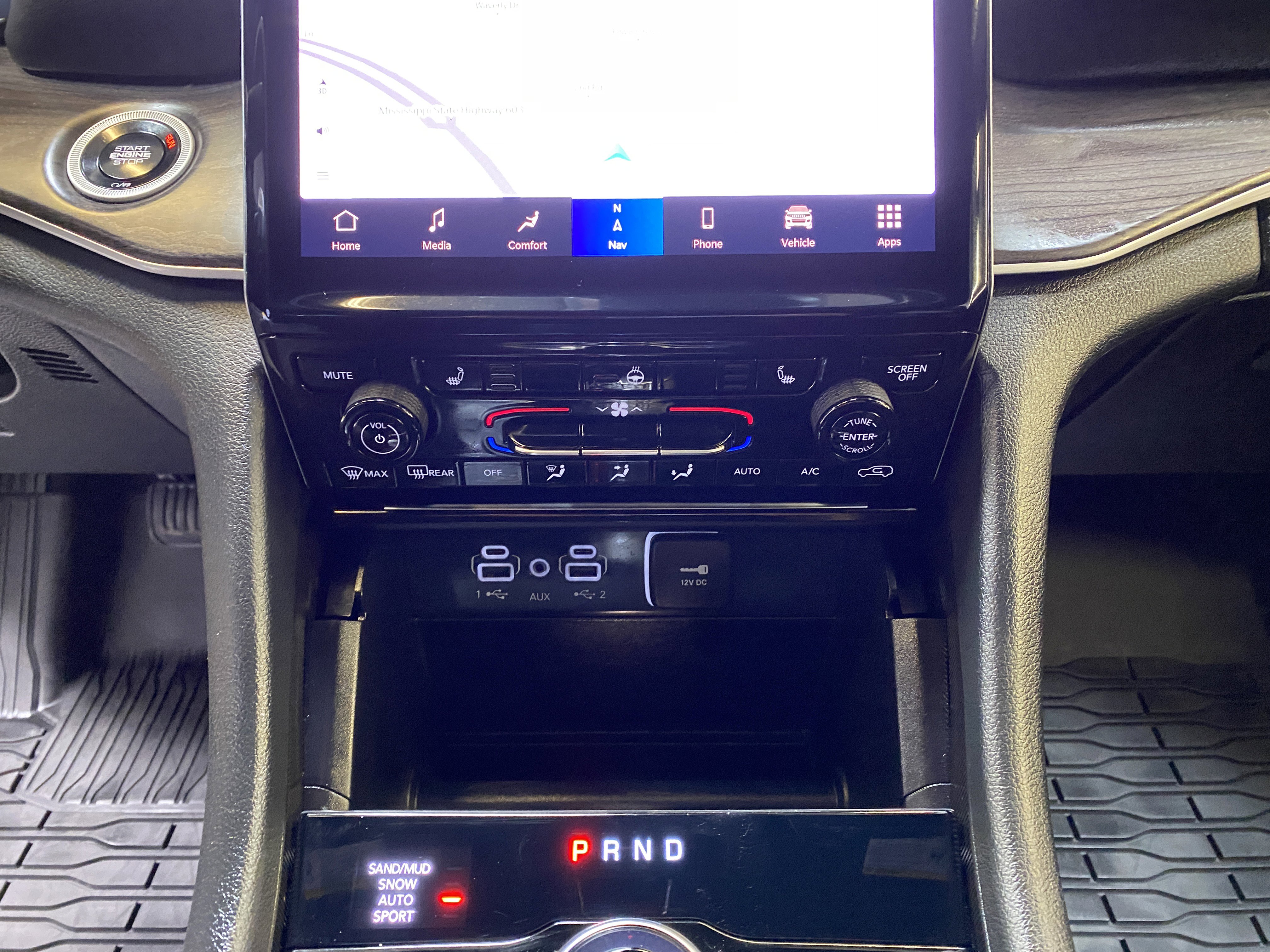 Used 2025 Jeep Grand Cherokee L Limited w/ Black Appearance Package image 48