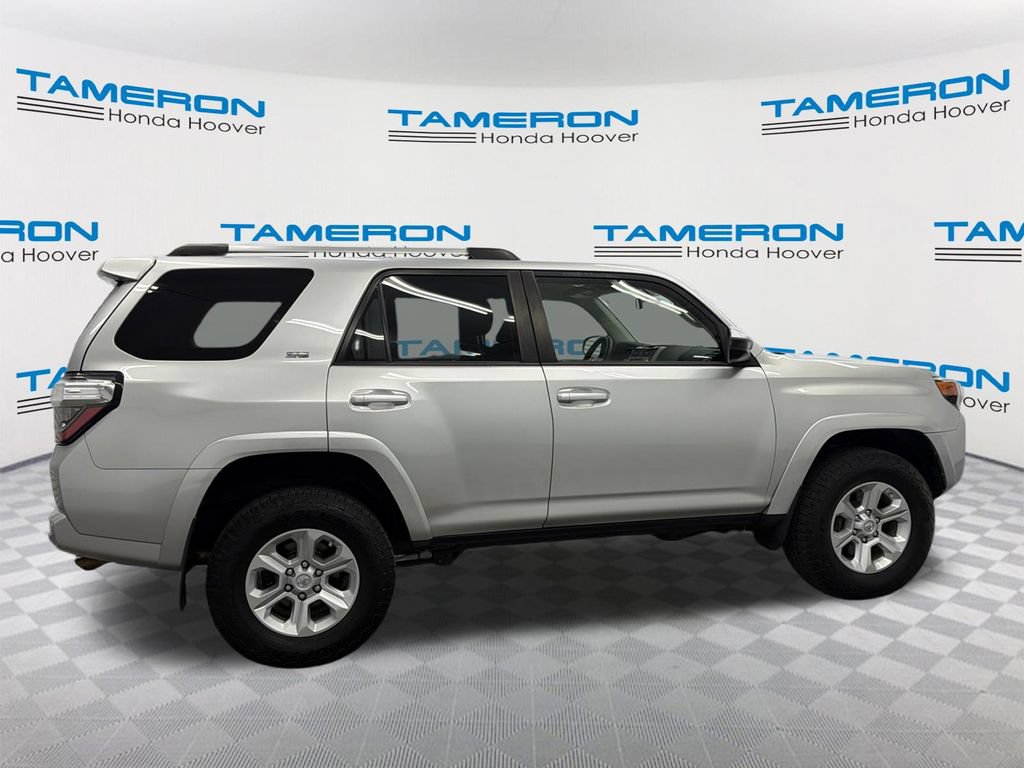 Used 2019 Toyota 4Runner SR5 AWD/4WD image 6