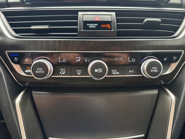 Used 2018 Honda Accord Touring image 30