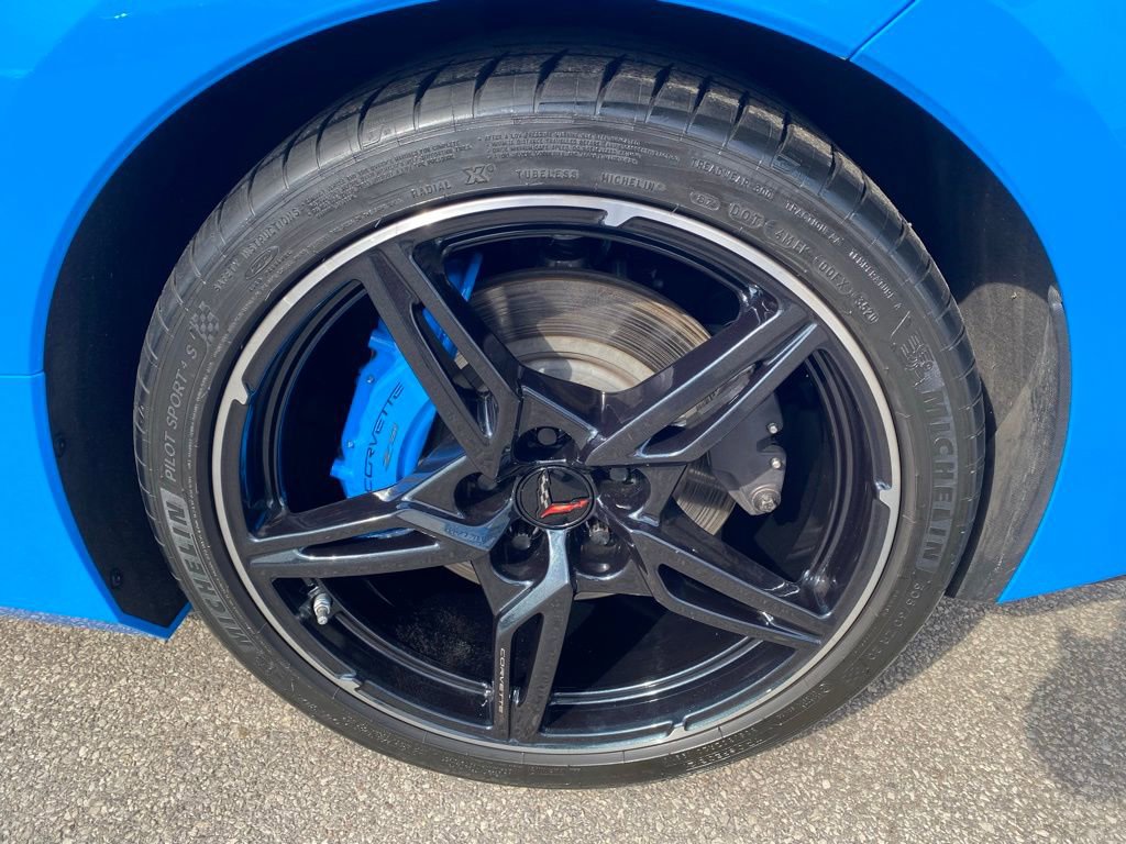 Used 2020 Chevrolet Corvette Stingray Premium Cpe w/ 3LT Preferred Equipment Group image 27