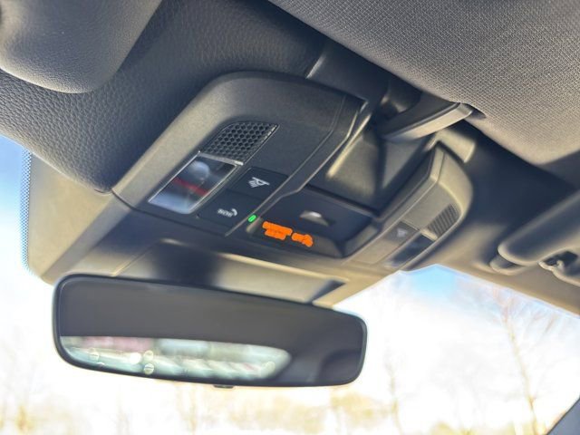 Used 2022 Porsche 911 Carrera image 38