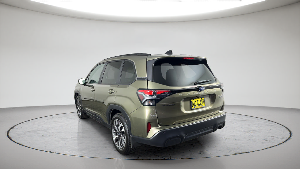 Used 2026 Subaru Forester Touring AWD/4WD image 10