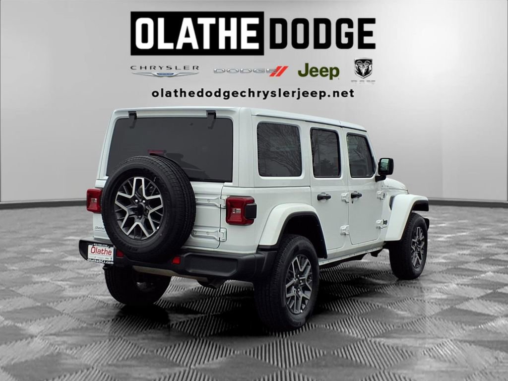 Used 2025 Jeep Wrangler Sahara image 26