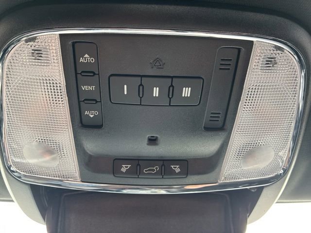 Used 2017 Jeep Grand Cherokee Trailhawk image 17