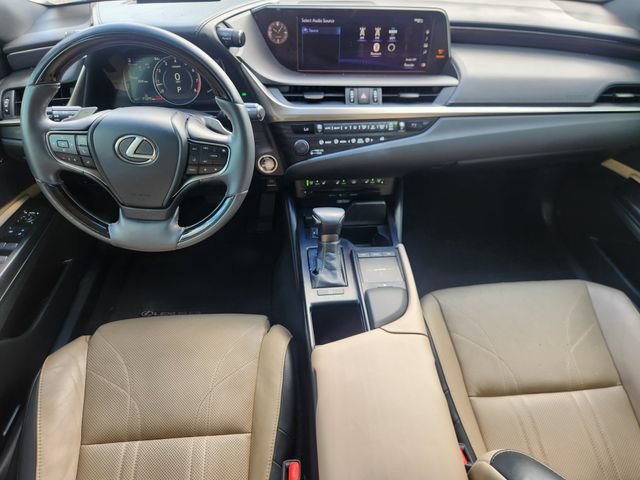 Used 2020 Lexus ES 350 Ultra Luxury w/ Accessory Package 2 FWD image 25