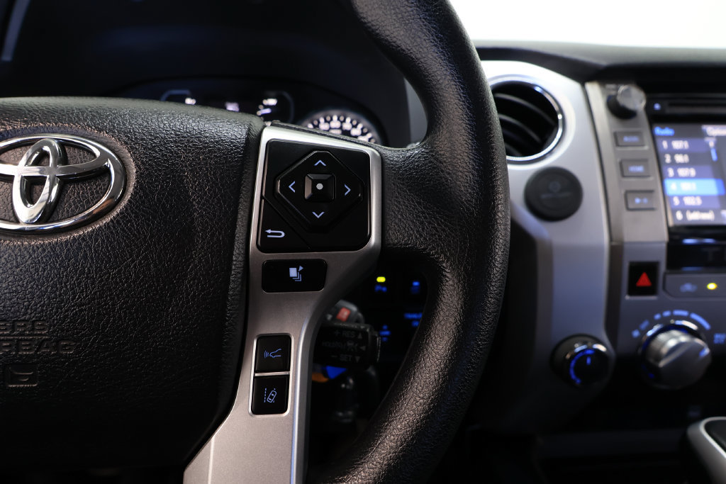 Used 2019 Toyota Tundra SR5 w/ Convenience Package AWD/4WD image 28