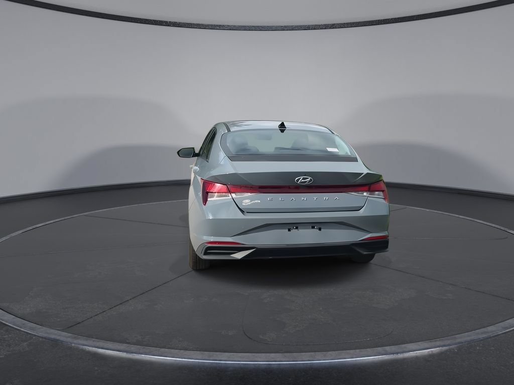 Used 2021 Hyundai Elantra SE FWD image 7