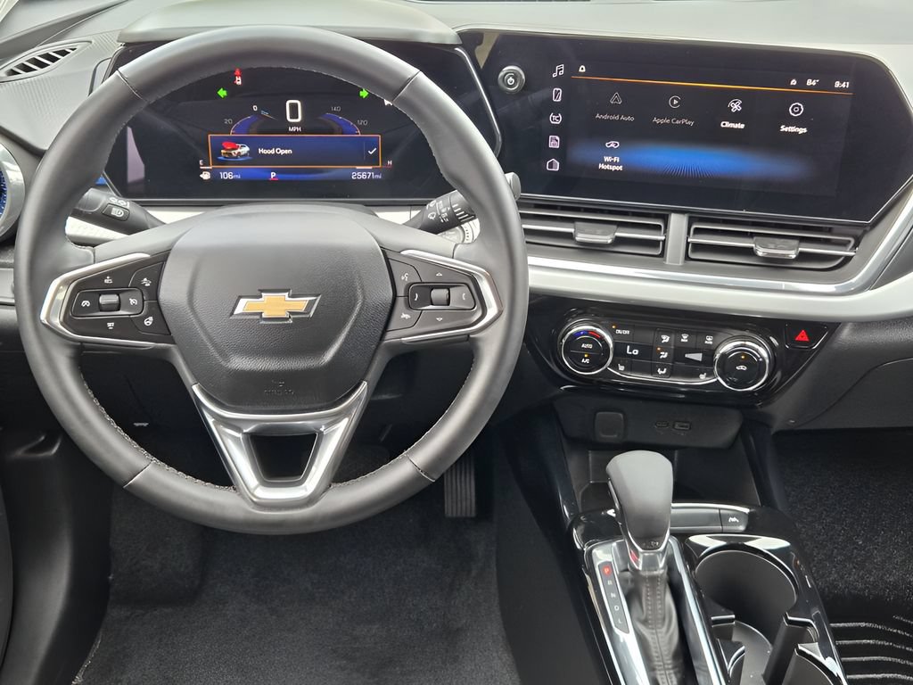Used 2024 Chevrolet Trax LT w/ Driver Confidence Package FWD image 23