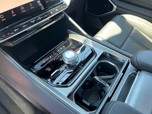 New 2026 Jeep Grand Wagoneer Limited AWD/4WD image 19