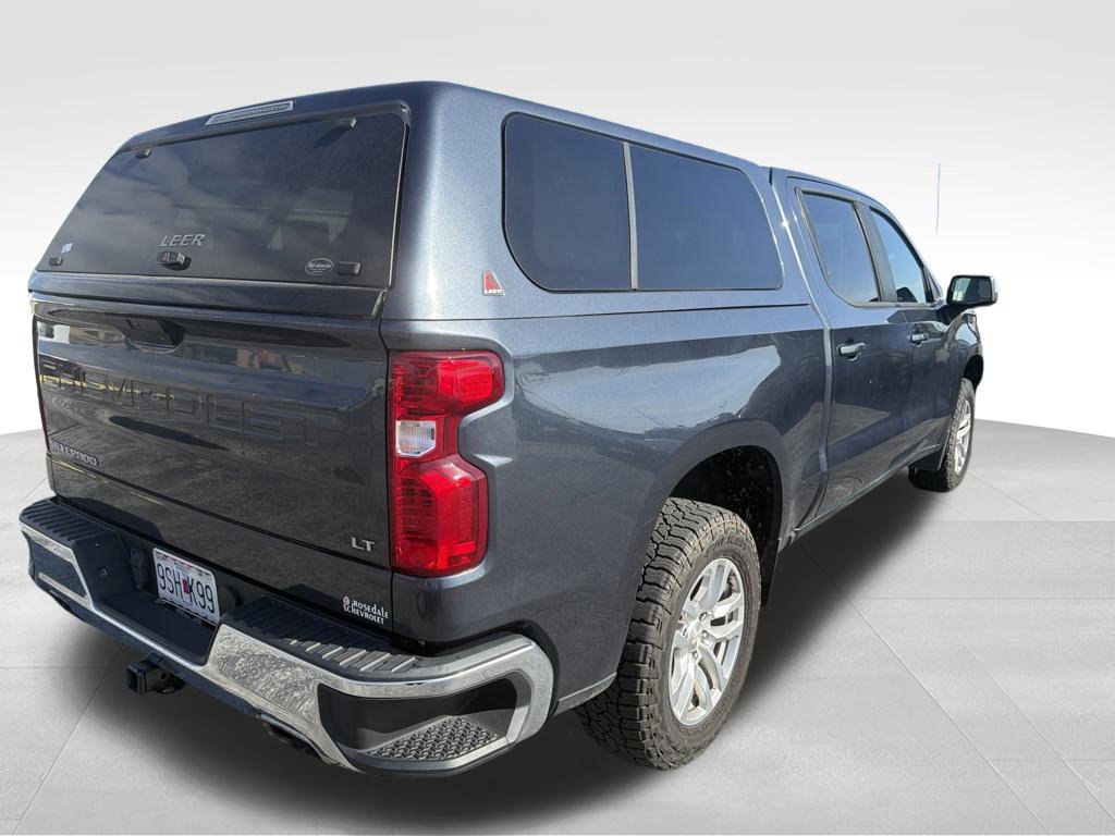 Used 2022 Chevrolet Silverado 1500 LT AWD/4WD image 30