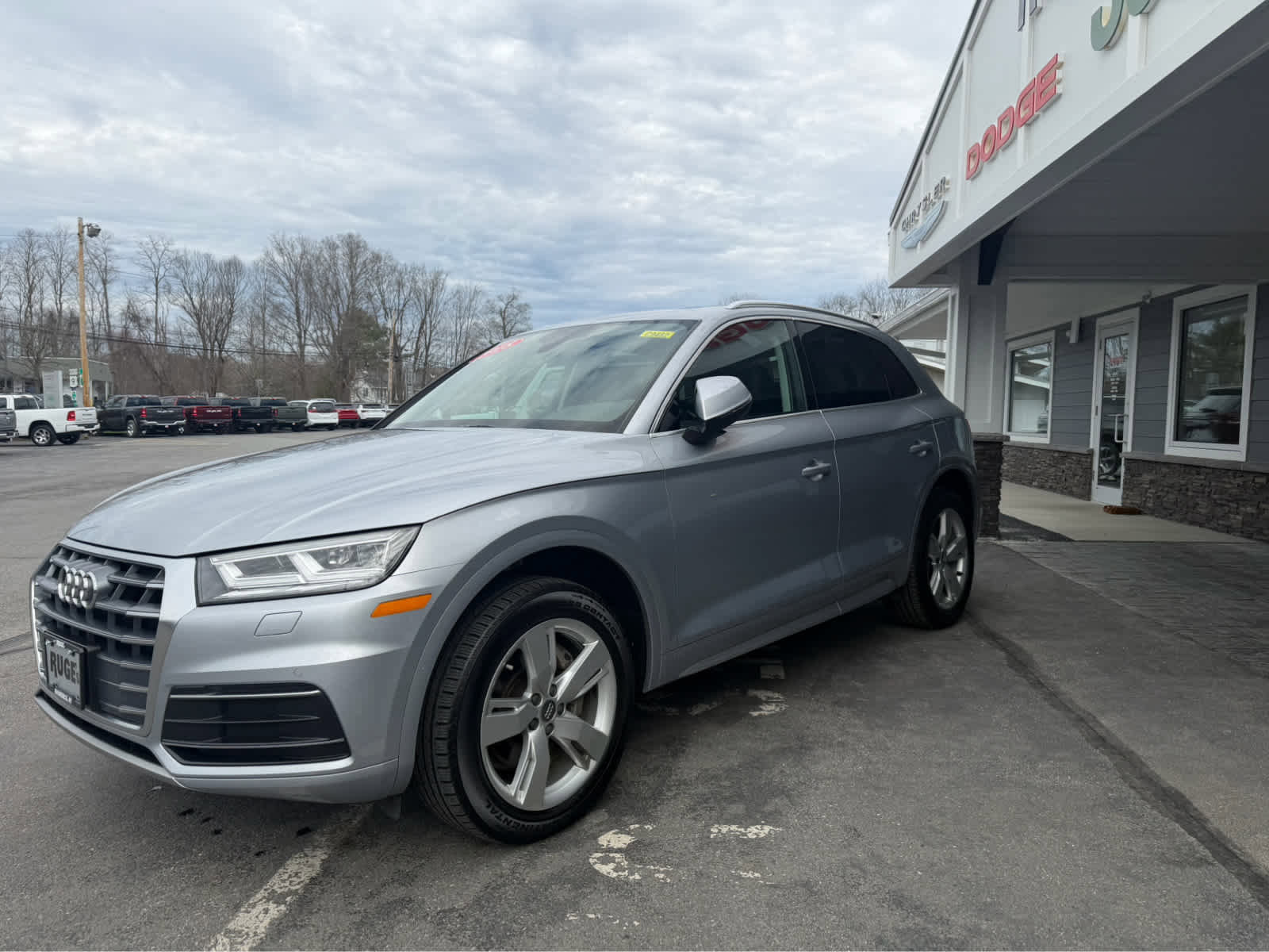 Used 2018 Audi Q5 2.0T Premium Plus w/ Premium Plus Package image 3