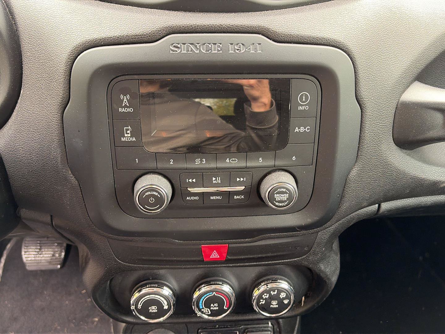 Used 2017 Jeep Renegade Sport w/ Power & Air Group AWD/4WD image 8