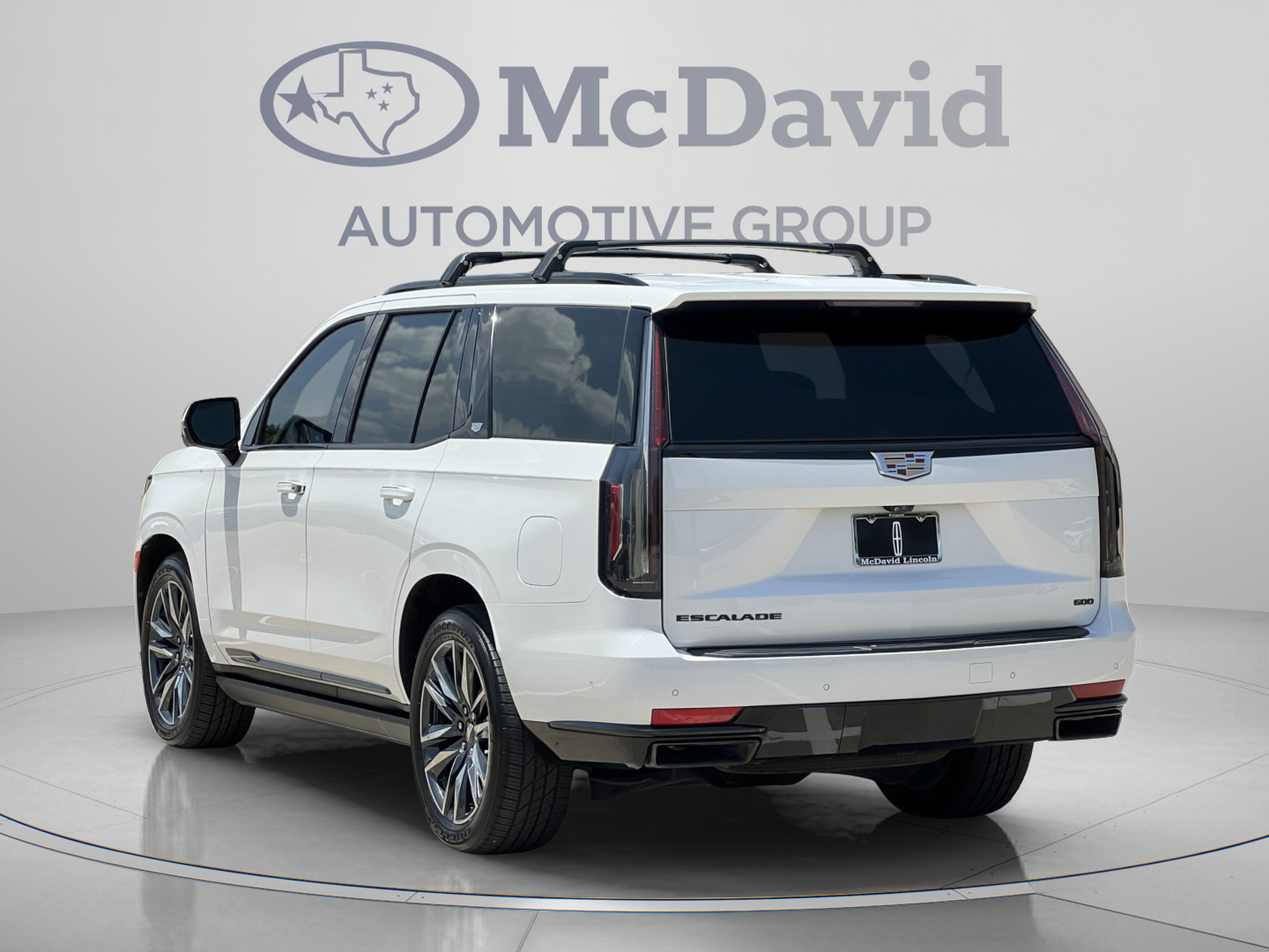Used 2022 Cadillac Escalade Sport Platinum w/ Heavy-Duty Trailer Package AWD/4WD image 5