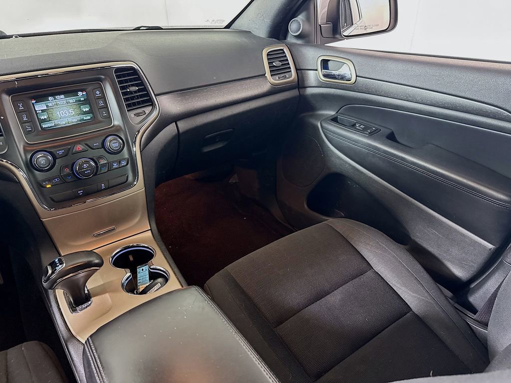Used 2015 Jeep Grand Cherokee Laredo w/ Quick Order Package 23E AWD/4WD image 20