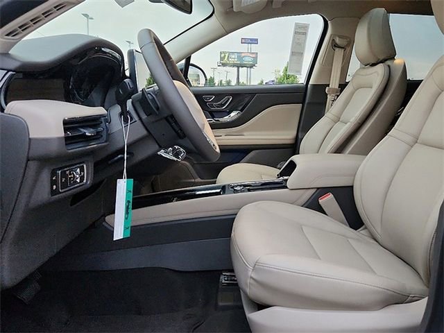 New 2024 Lincoln Corsair Grand Touring AWD/4WD image 7