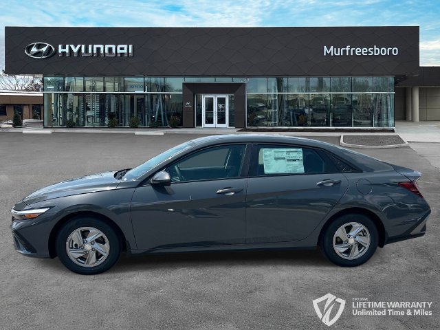 New 2026 Hyundai Elantra SE FWD image 8