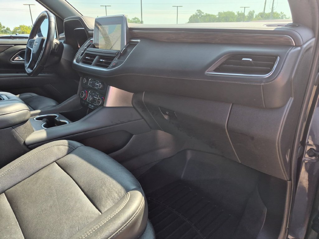 Used 2022 Chevrolet Suburban LT w/ Luxury Package AWD/4WD image 33