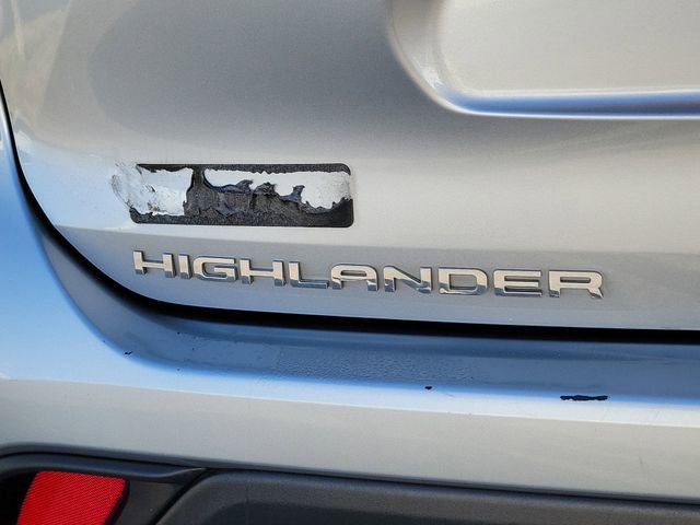 Used 2022 Toyota Highlander XLE image 7