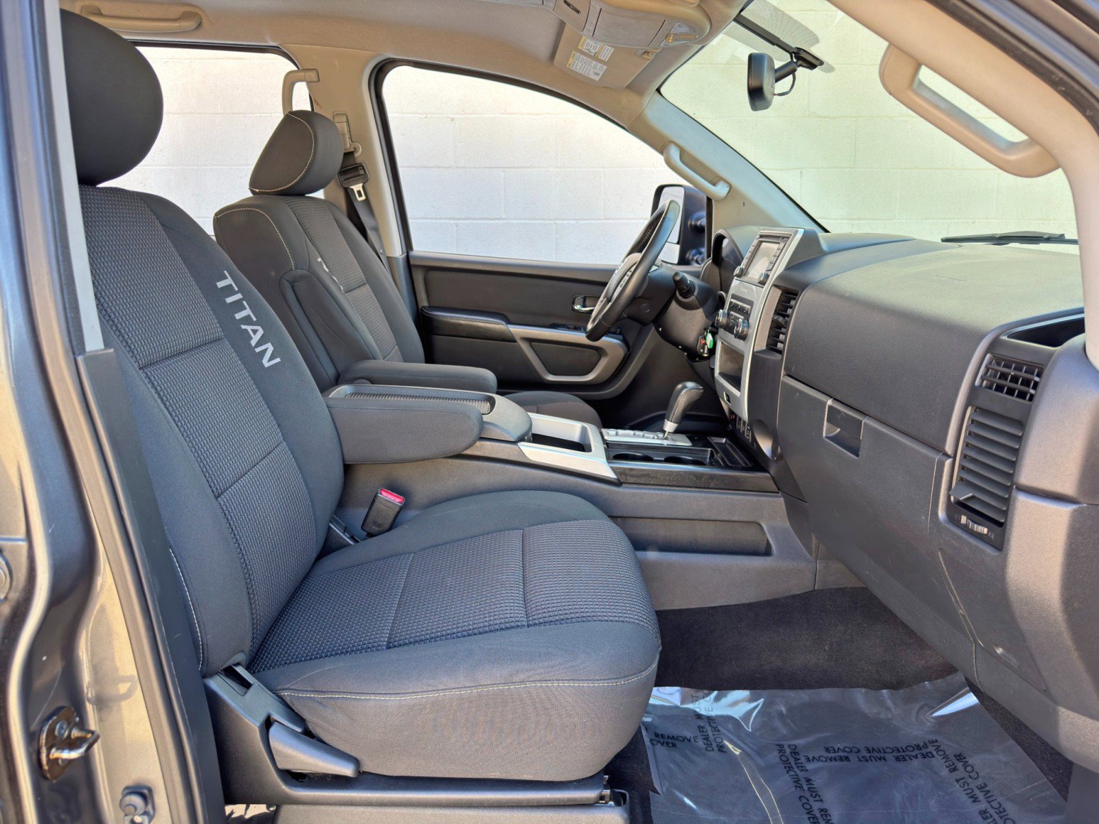 Used 2015 Nissan Titan PRO-4X AWD/4WD image 14