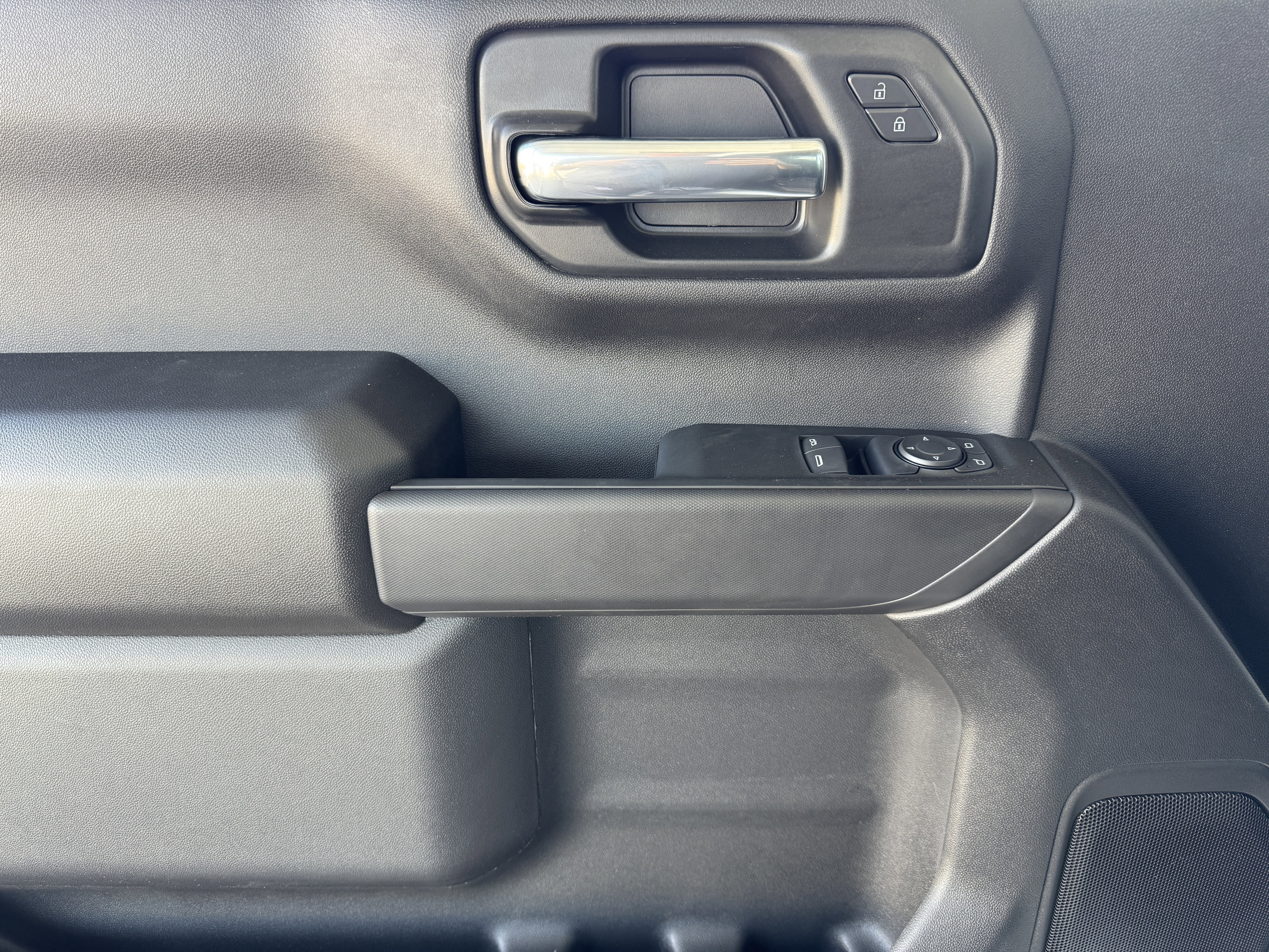 New 2026 Chevrolet Silverado 1500 W/T w/ WT Value Package image 9