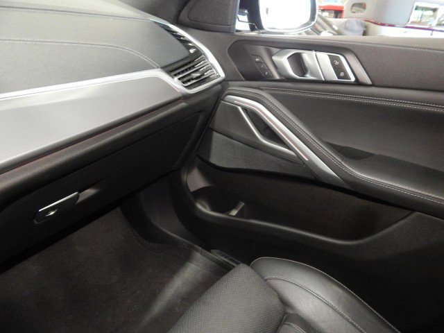 Used 2021 BMW X6 xDrive40i image 24