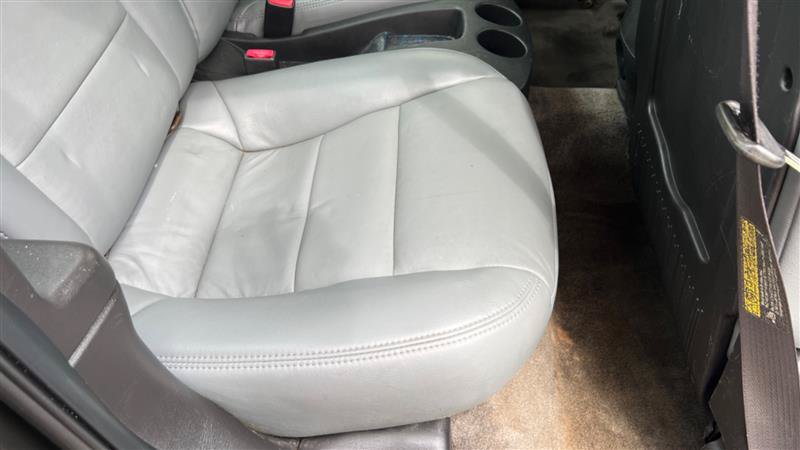 Used 2005 Saturn ION Level 3 w/ Travel Pkg FWD image 42