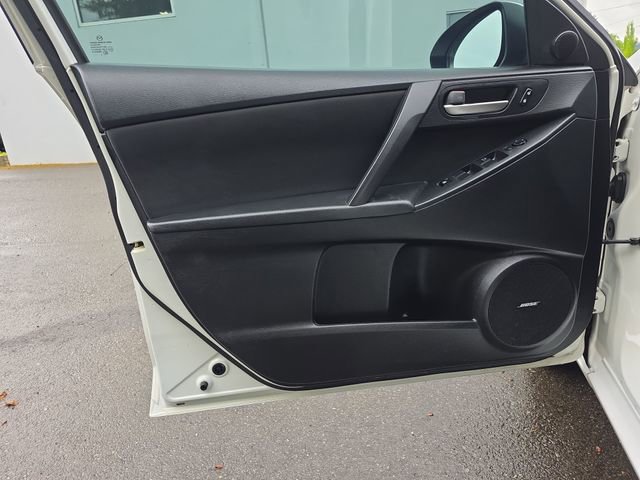 Used 2013 MAZDA MAZDA3 i Touring w/ Preferred Equipment Pkg FWD image 15