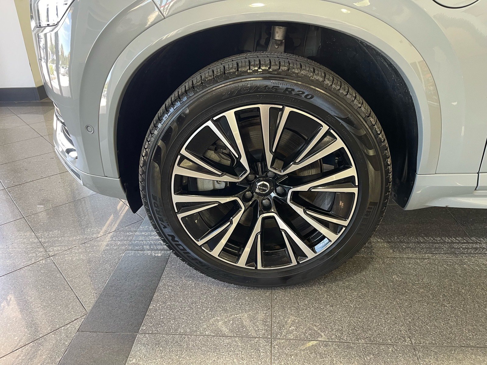 Used 2025 Volvo XC90 T8 Plus w/ Protection Package Premier AWD/4WD image 20
