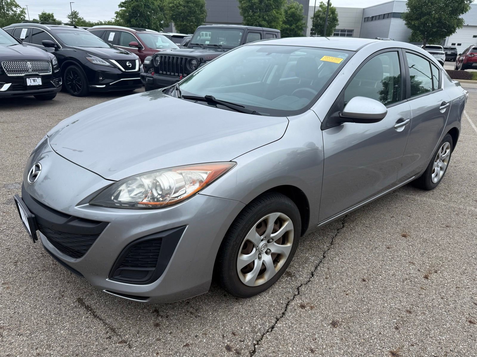 Used 2011 MAZDA MAZDA3 i Sport FWD image 1