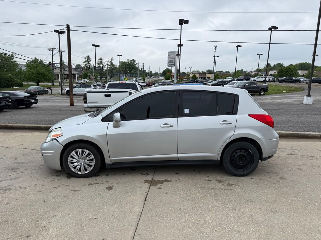 Used 2012 Nissan Versa 1.8 S FWD image 9