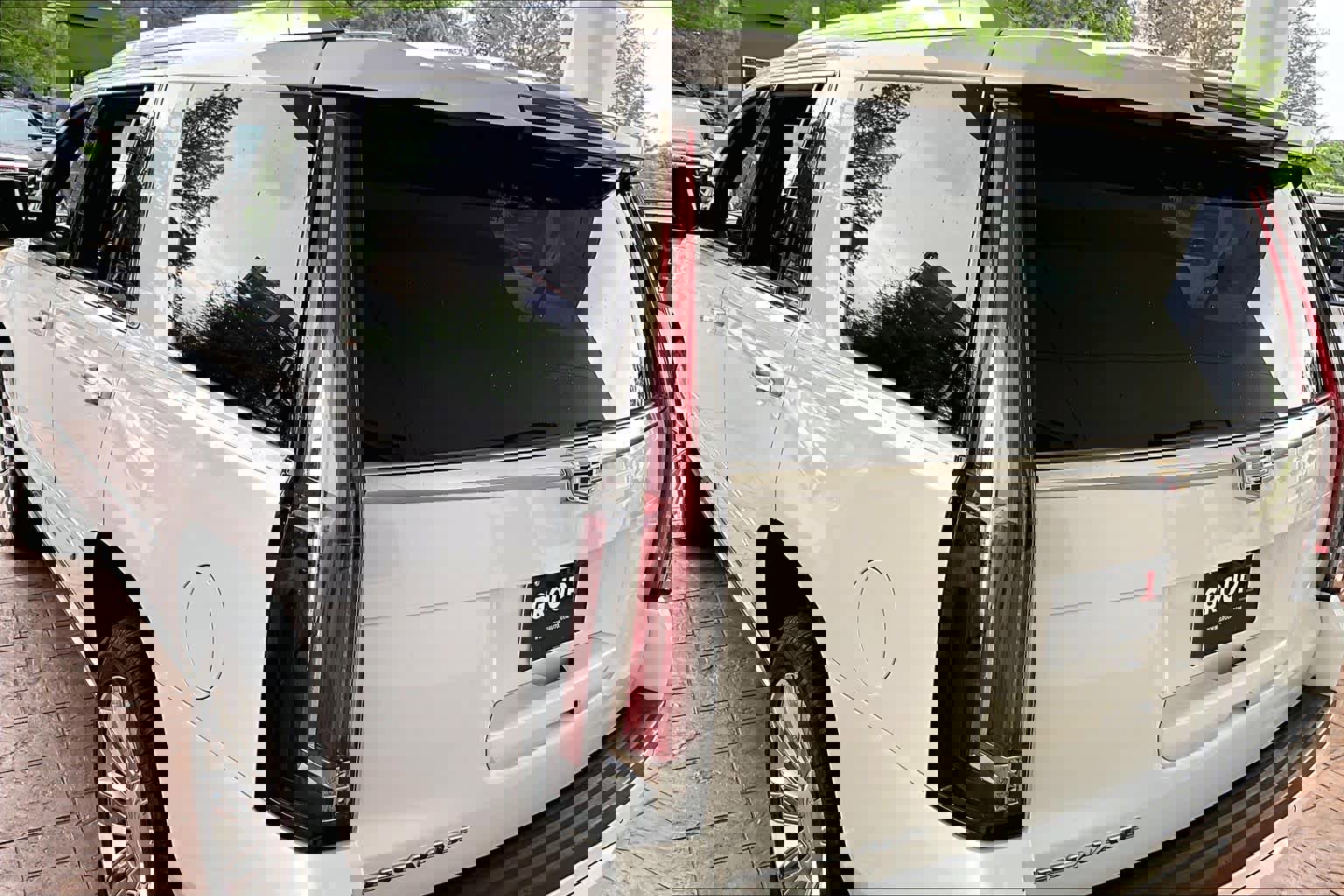 Used 2020 Cadillac Escalade Platinum AWD/4WD image 26